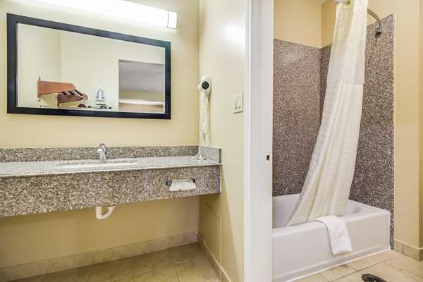  - Americas Best Value Inn & Suites Tomball