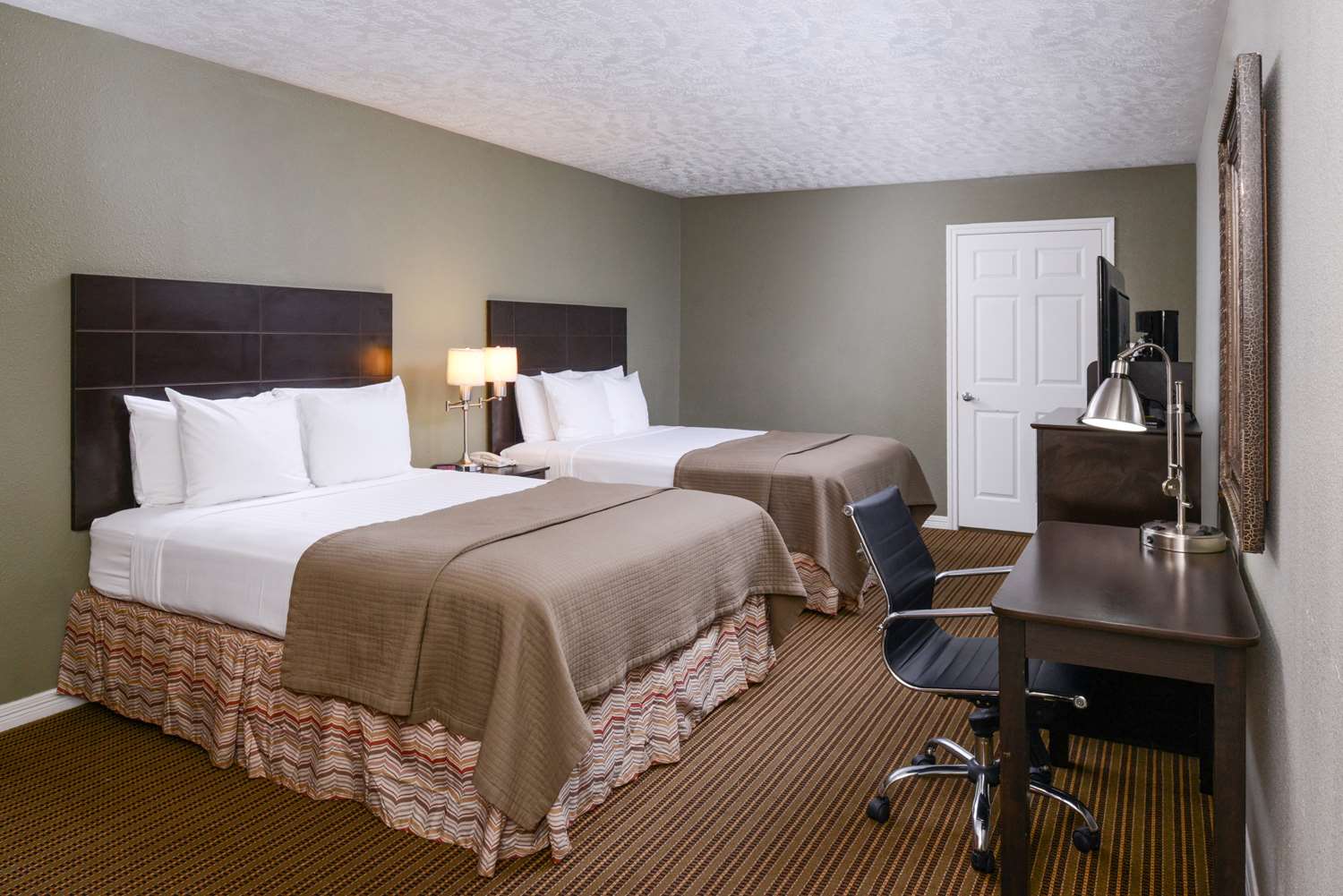 Americas Best Value Inn & Suites Waller, TX See Discounts