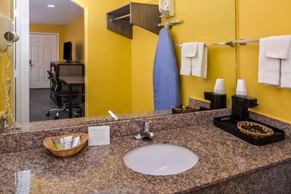  - Americas Best Value Inn West Columbia