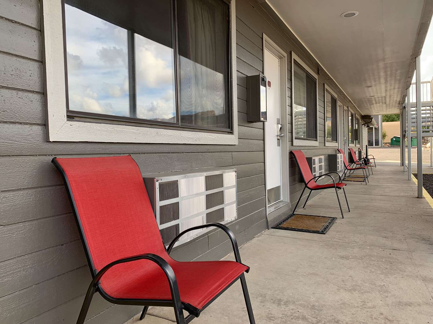 Red Ledges Inn Tropic, UT See Discounts