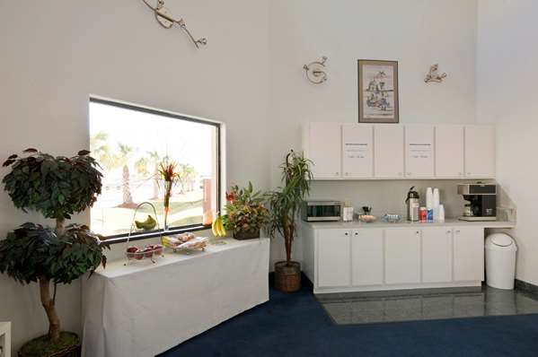  - Americas Best Value Inn & Suites Platinum Houston - I-45, Exit 59