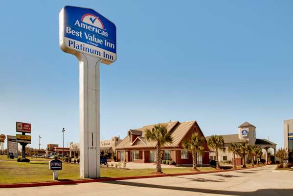 Exterior view - Americas Best Value Inn & Suites Platinum Houston - I-45, Exit 59
