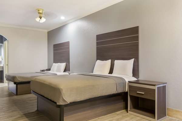  - Americas Best Value Inn & Suites Platinum Houston - I-45, Exit 59
