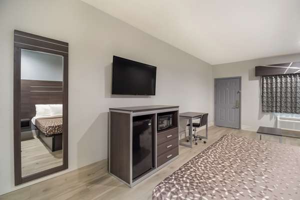  - Americas Best Value Inn & Suites Platinum Houston - I-45, Exit 59