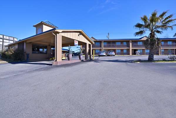 Exterior view - Americas Best Value Inn Center