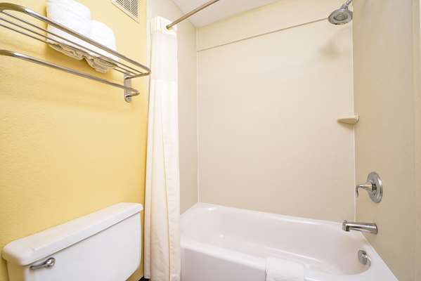  - Americas Best Value Inn Center