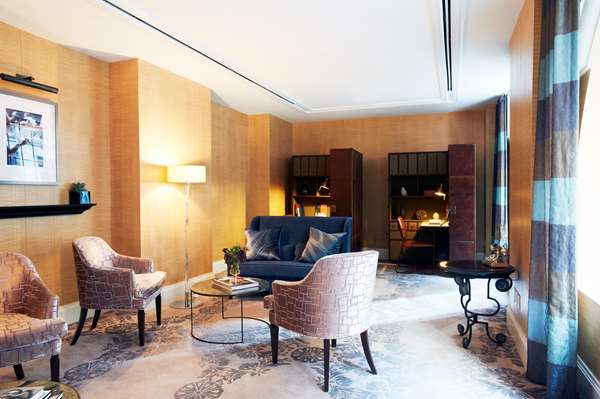 Bar - Benjamin Royal Sonesta Hotel New York