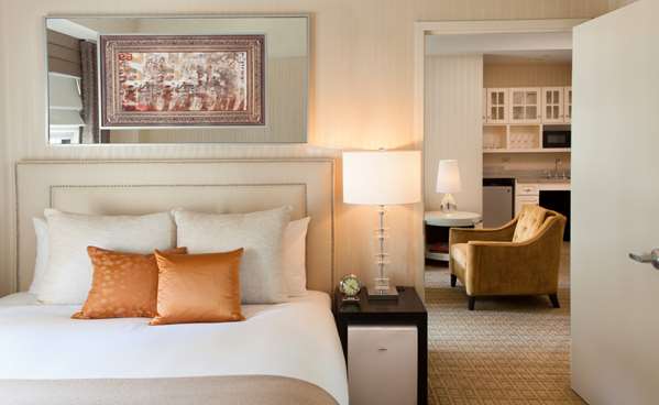Suite - Benjamin Royal Sonesta Hotel New York