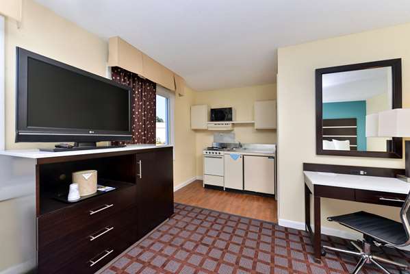  - Americas Best Value Inn New London - I-95, Exits 82A & 83