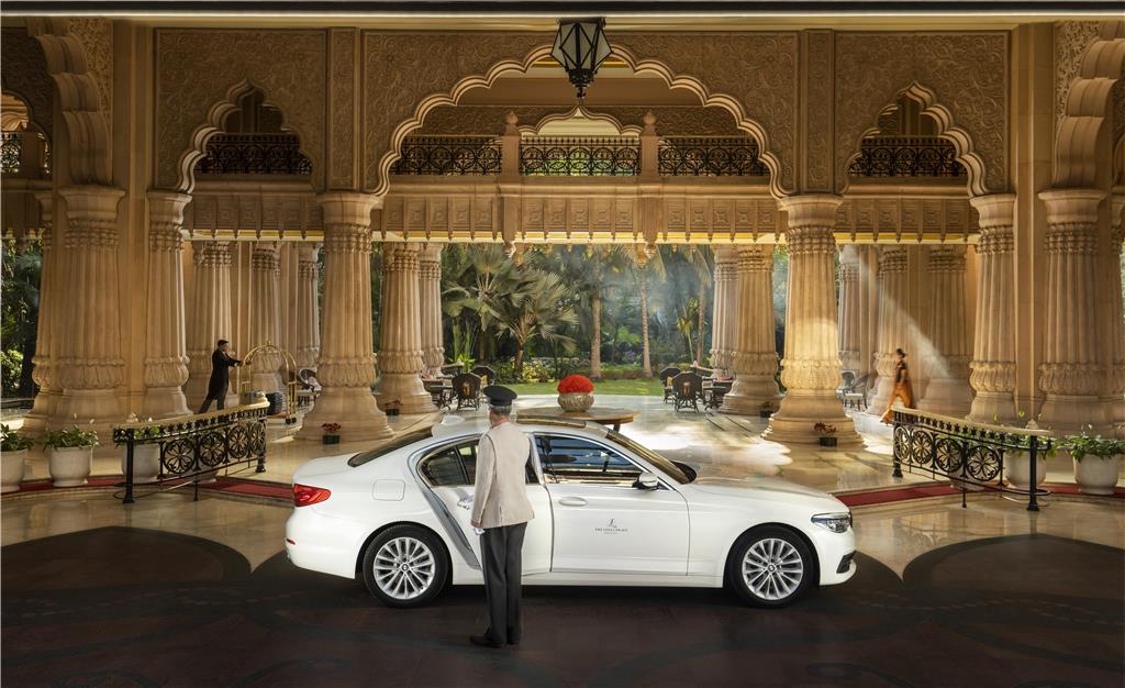 Hotel Regaalis Bangalore
