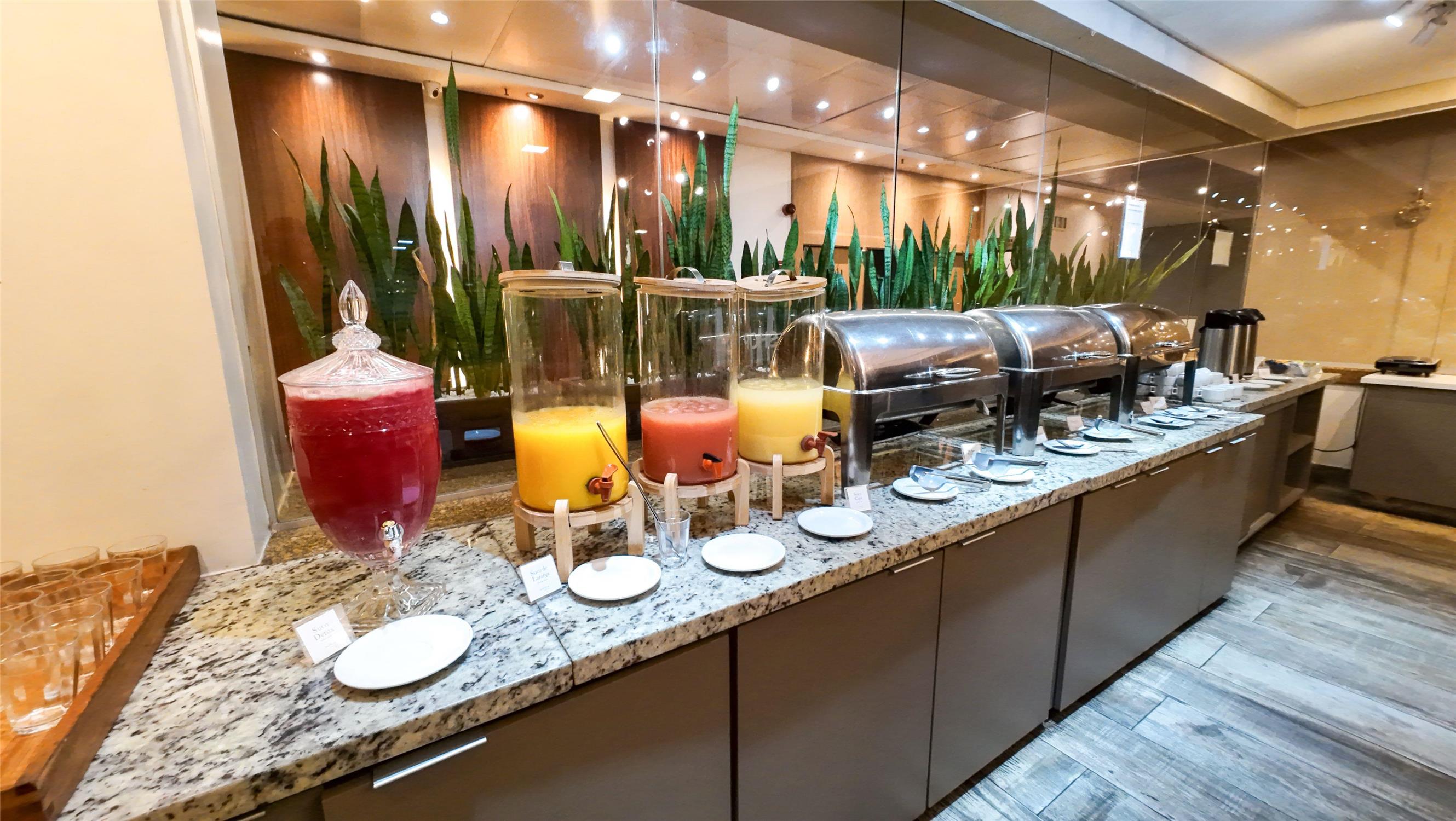 HOTEL GOLDEN TULIP GOIANIA ADDRESS - Breakfast