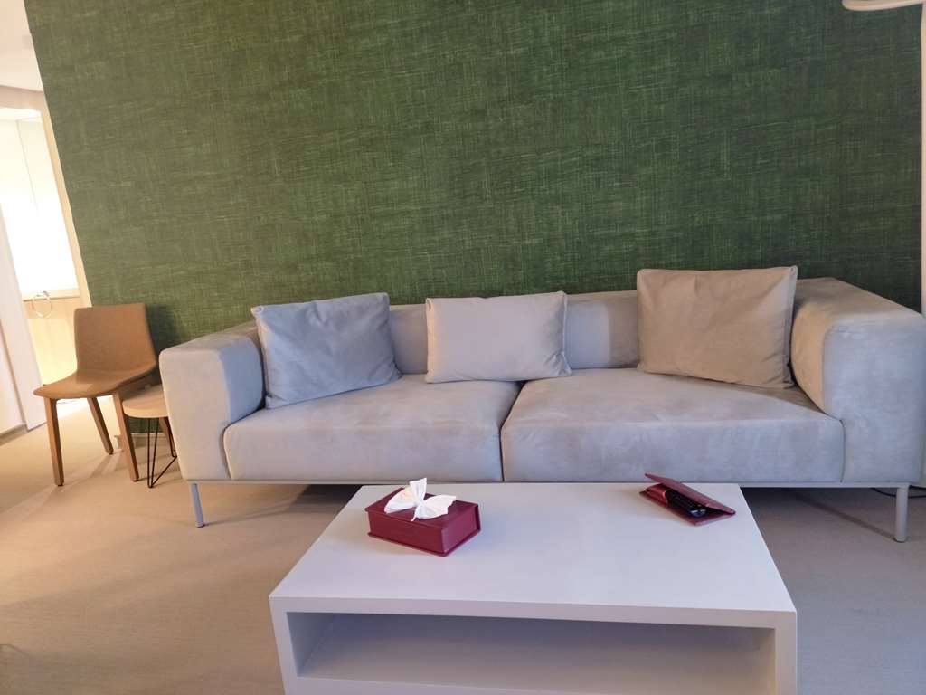GOLDEN TULIP EL MECHTEL-guestroom-Guest Room,Living Area,Suite,On-Site.jpg