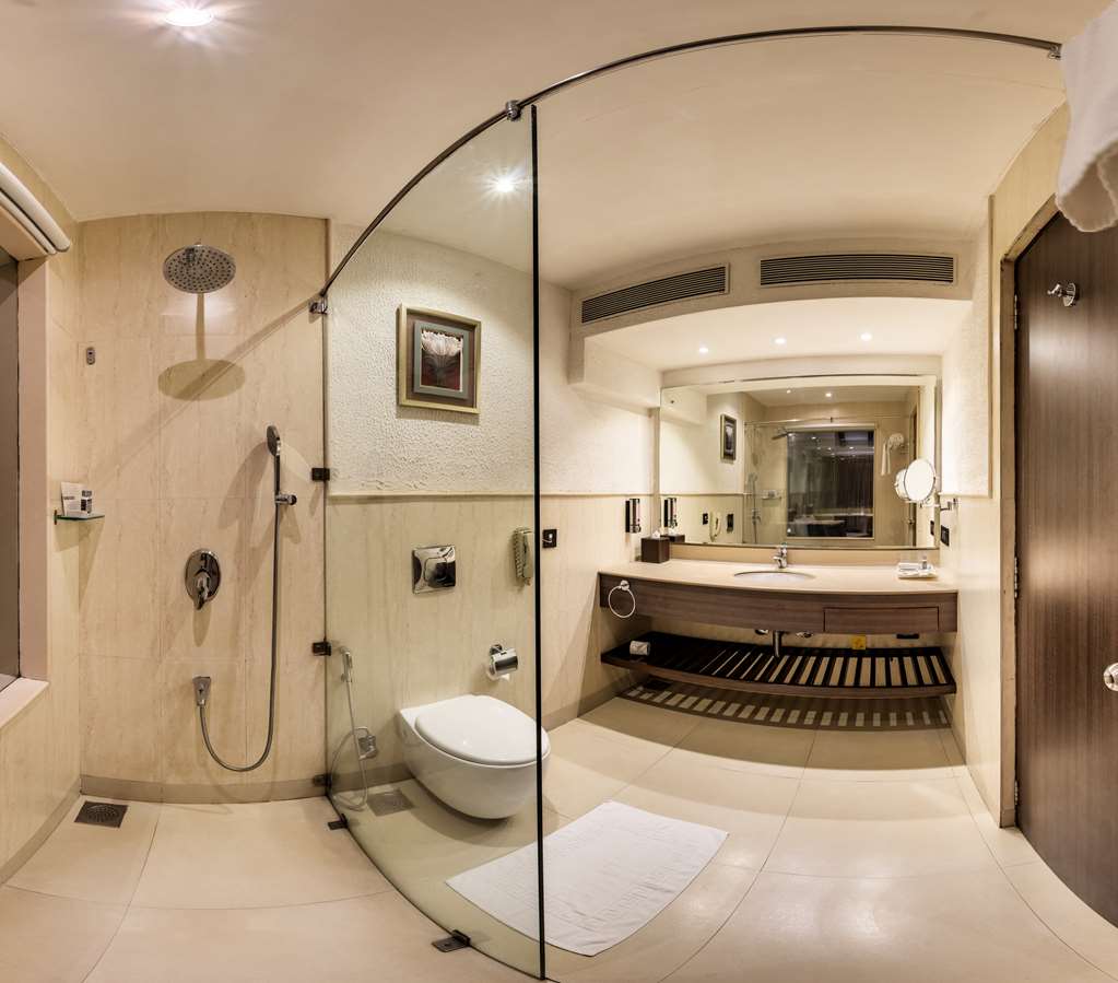 GOLDEN TULIP GOA CANDOLIM-guestroom-Guest Room,Bathroom,On-Site.jpg
