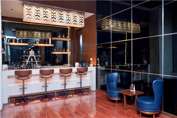 HOTEL GOLDEN TULIP LUCKNOW - Bar