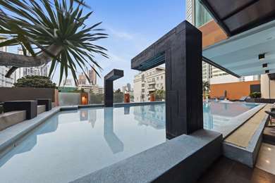 GOLDEN TULIP MANDISON SUITES - A HDR