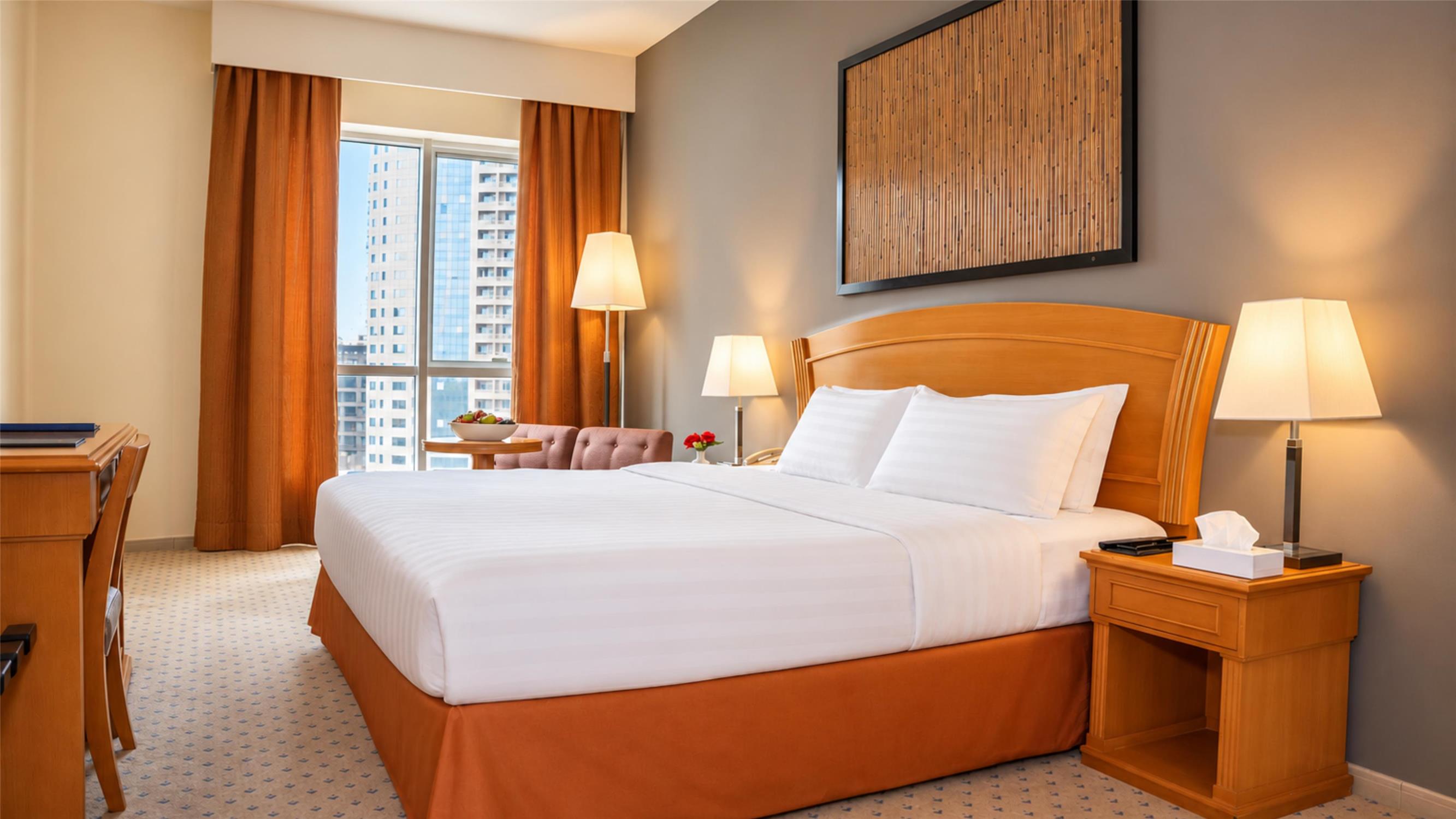 Standard Studio Apartment King Room and View