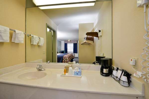  - Americas Best Value Inn Hobby Airport Houston - I-45, Exit 36