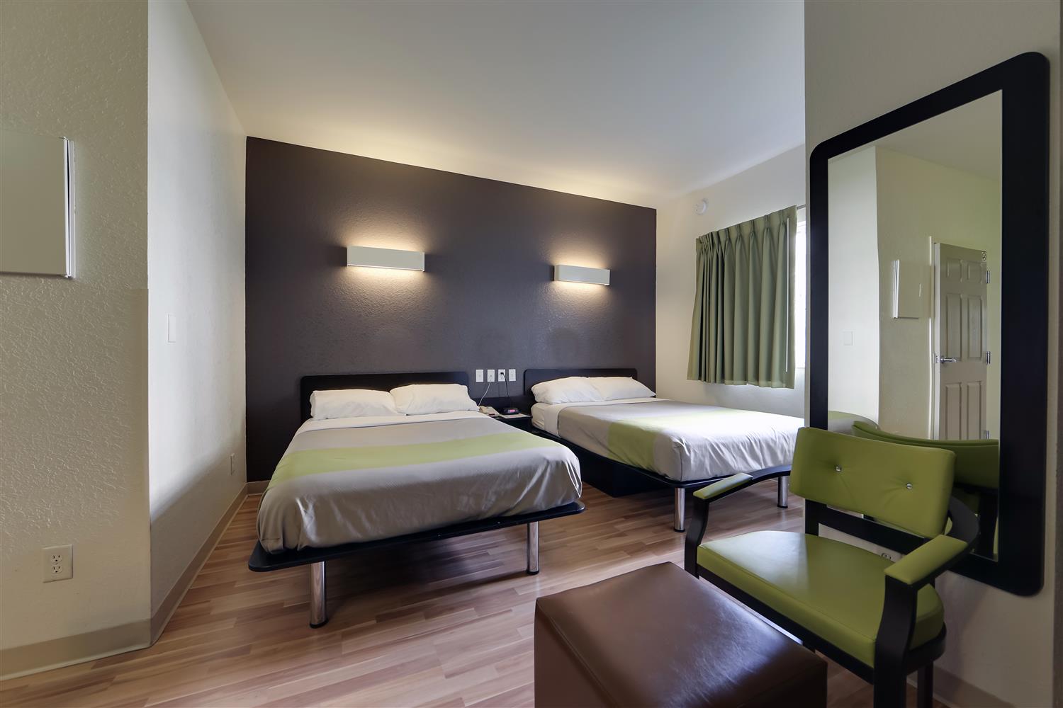 Studio 6 Extended Stay Hotel Mississauga, ON - See Discounts