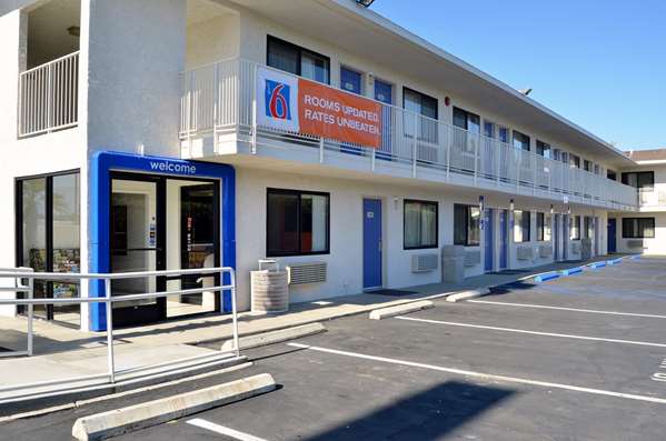 Logo,Property logo or sign,On-Site,Outdoor/Exterior,Entrance,Parking,Day,Exterior View of Building
