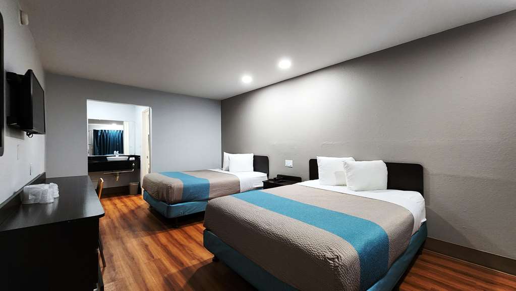 MOTEL 6 HOUSTON - NASA-guestroom-Guest Room,On-Site.jpg