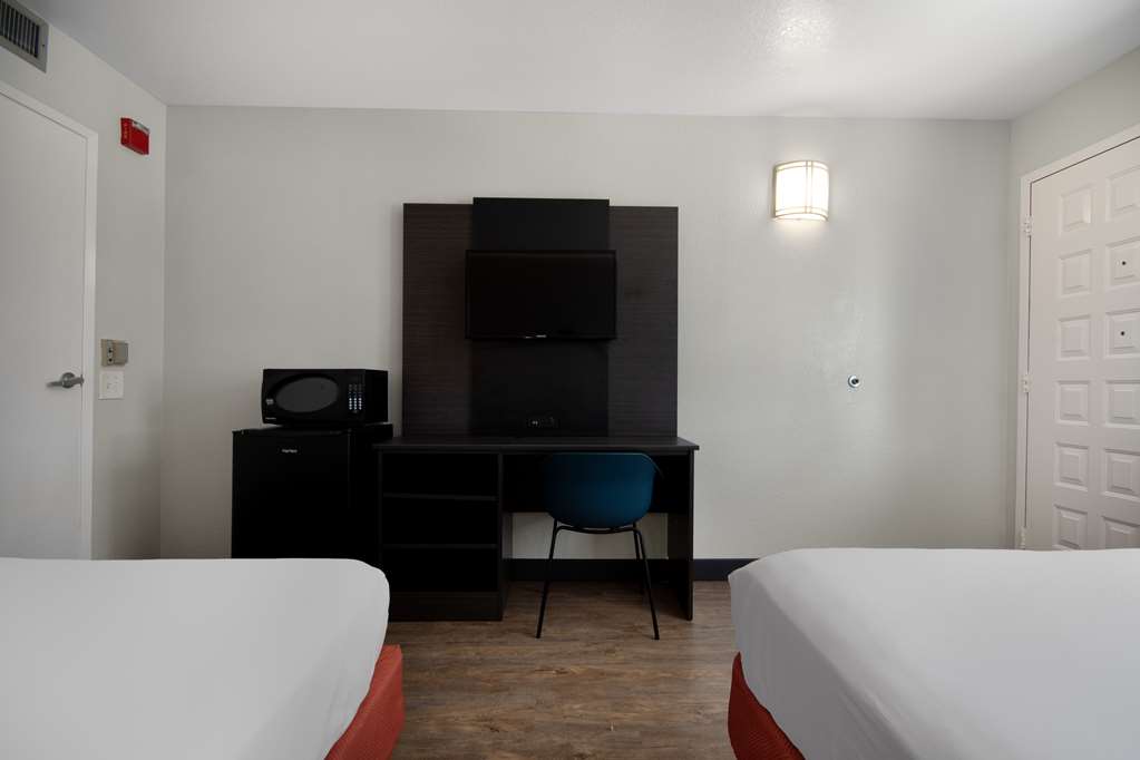 MOTEL 6 LOMPOC-guestroom-Guest Room,On-Site.jpg
