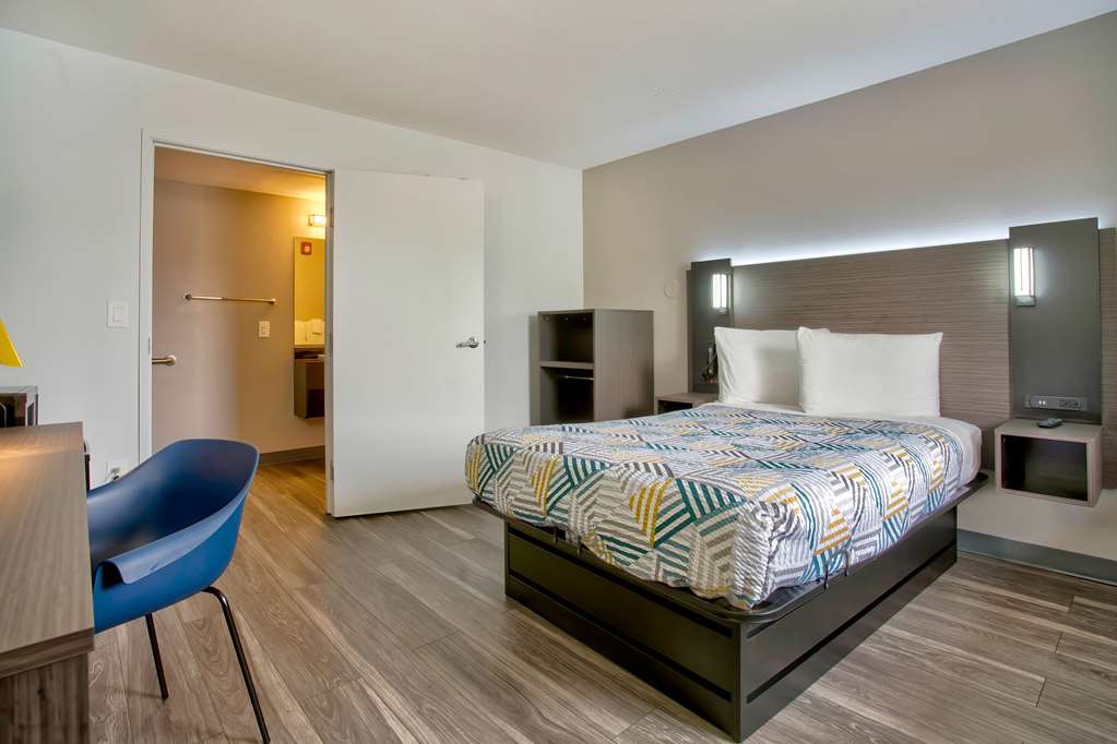 MOTEL 6 RICHLAND - KENNEWICK-guestroom-Guest Room,On-Site.jpg