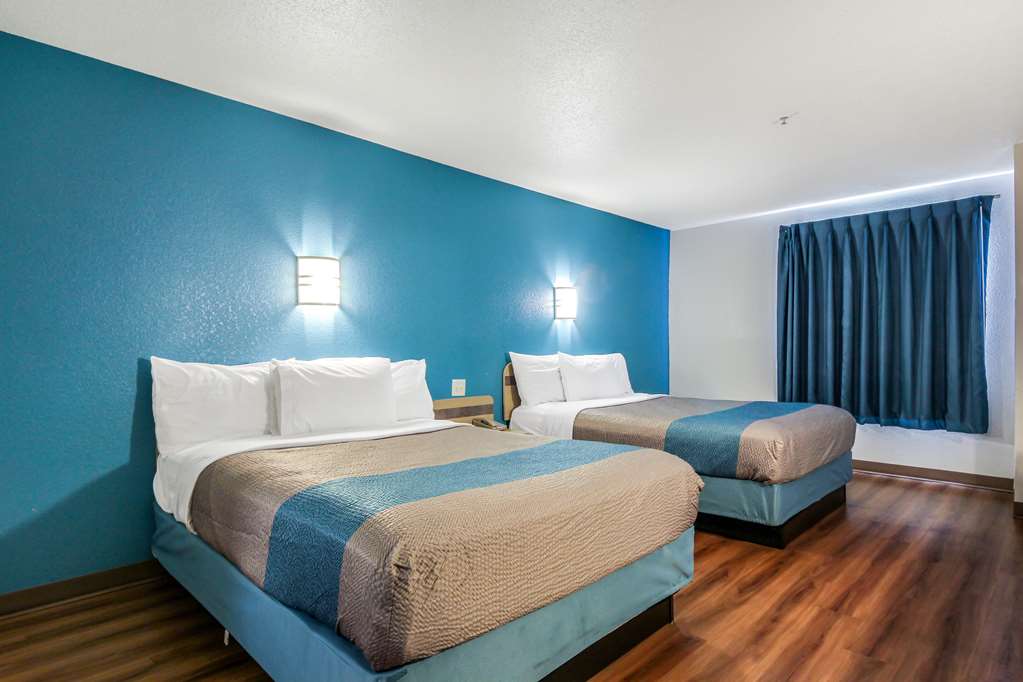 MOTEL 6 NEW BRAUNFELS-guestroom-Guest Room,Suite,Indoor/Interior,On-Site.jpg