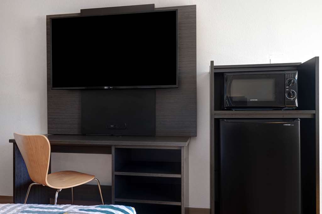 MOTEL 6 SHEPHERDSVILLE KY-guestroom-Guest Room,Guest Room Amenity,On-Site.jpg