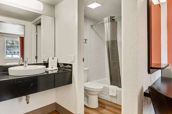  - Quality Inn Airport Coraopolis