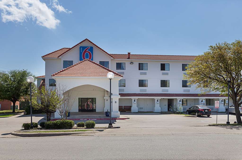 Motel 6 Bedford Hotel In Tx Motel 6 Bedford Hotel