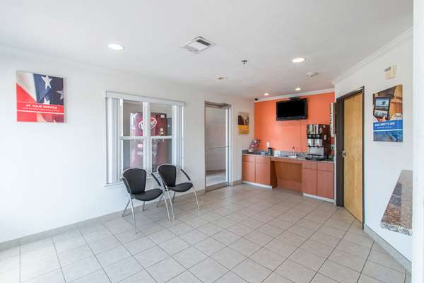 Sitting area,On-Site,Property Amenity,Communal lounge/TV room,Coffee Service