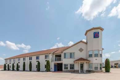 Motel 6 Hutchins, TX Photo Gallery