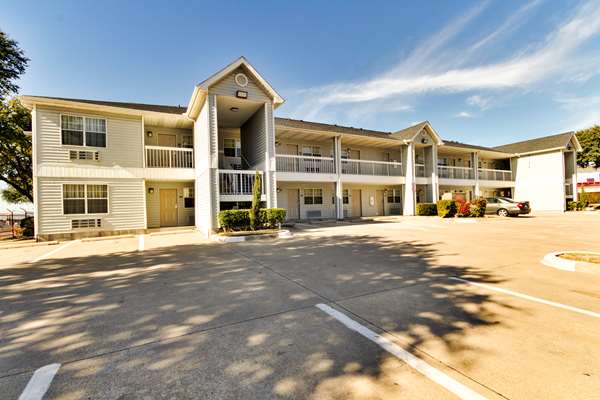 Exterior view - Studio 6 Extended Stay Hotel Garland Park Dallas
