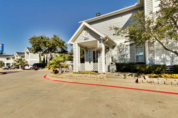Exterior view - Studio 6 Extended Stay Hotel Garland Park Dallas