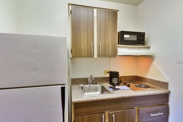  - Studio 6 Extended Stay Hotel Garland Park Dallas