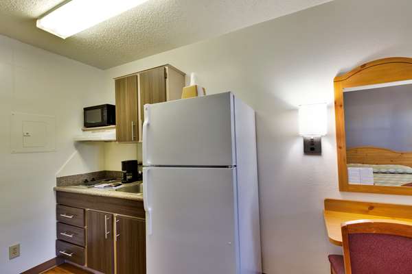  - Studio 6 Extended Stay Hotel Garland Park Dallas