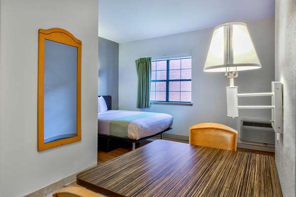  - Studio 6 Extended Stay Hotel Beaumont - I-10, Exit 853B