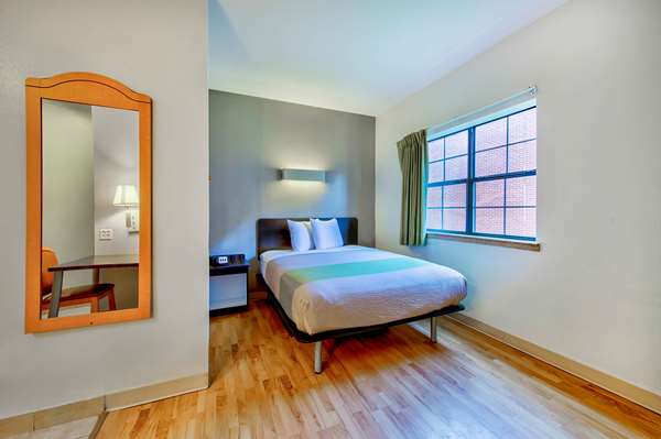  - Studio 6 Extended Stay Hotel Beaumont - I-10, Exit 853B