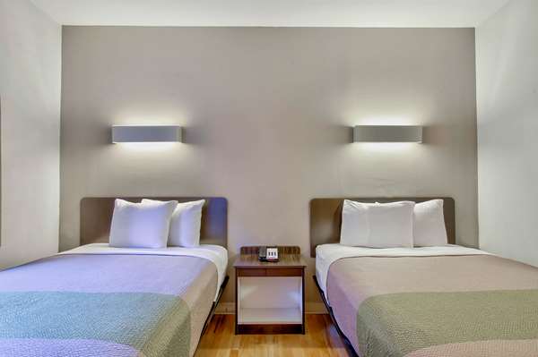  - Studio 6 Extended Stay Hotel Beaumont - I-10, Exit 853B