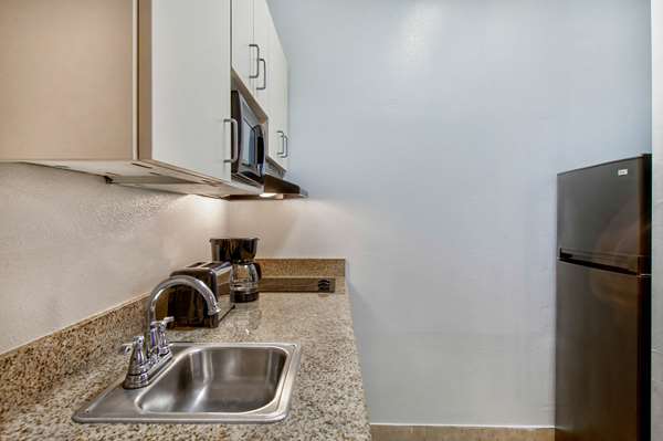  - Studio 6 Extended Stay Hotel Beaumont - I-10, Exit 853B