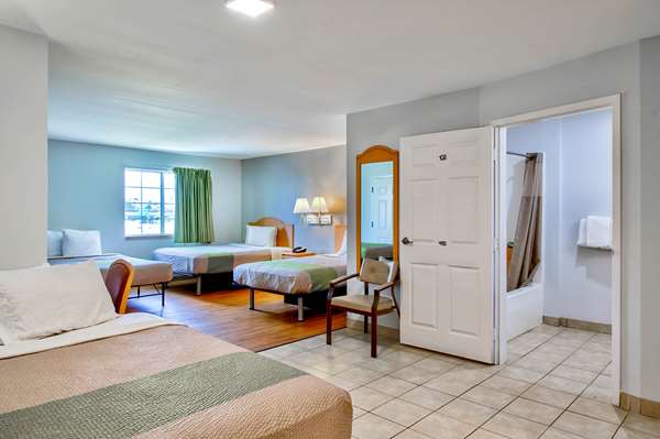 Suite - Studio 6 Extended Stay Hotel Bay City
