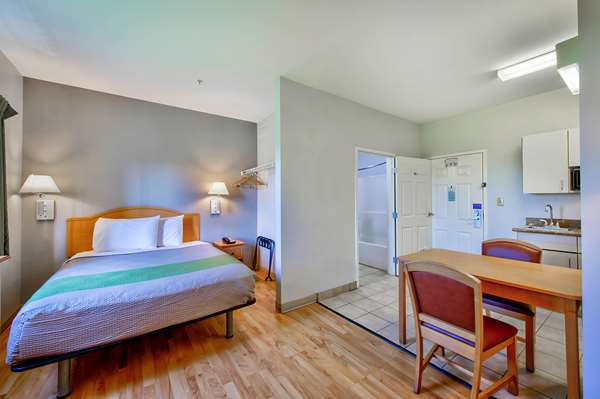  - Studio 6 Extended Stay Hotel Bay City