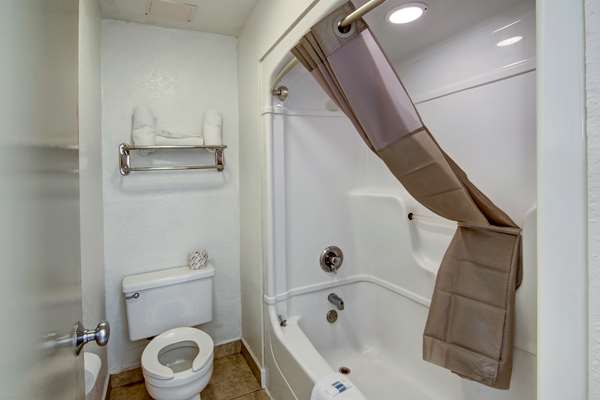  - Studio 6 Extended Stay Hotel Dallas Grand Prairie - I-30, Exit 34