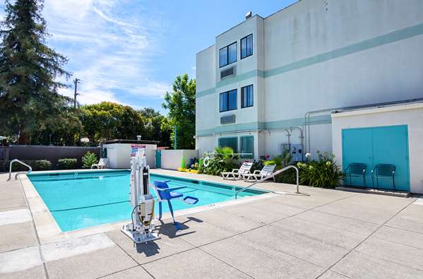 Pool - Studio 6 Extended Stay Hotel Concord