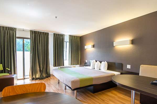  - Studio 6 Extended Stay Hotel Concord