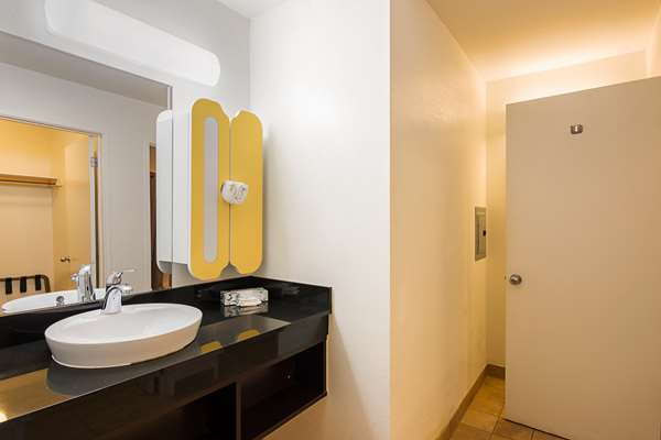  - Studio 6 Extended Stay Hotel Concord