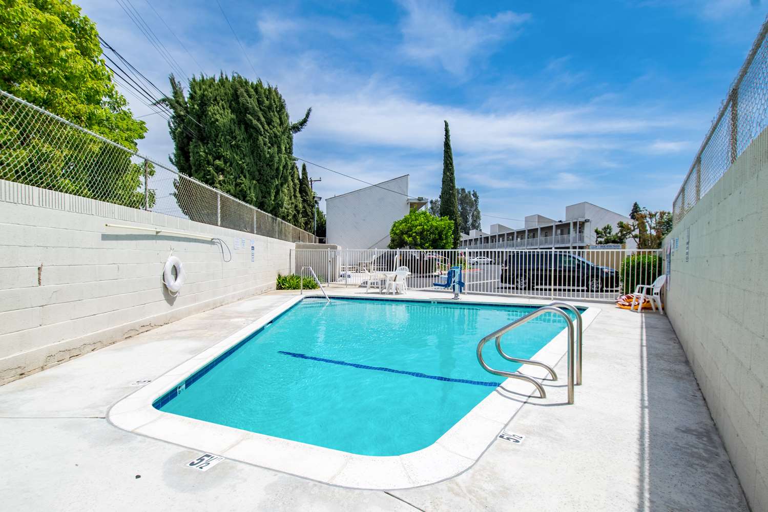 Studio 6 Extended Stay Hotel Cypress, CA See Discounts