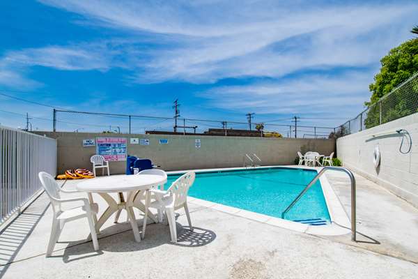 Pool - Studio 6 Extended Stay Hotel Cypress
