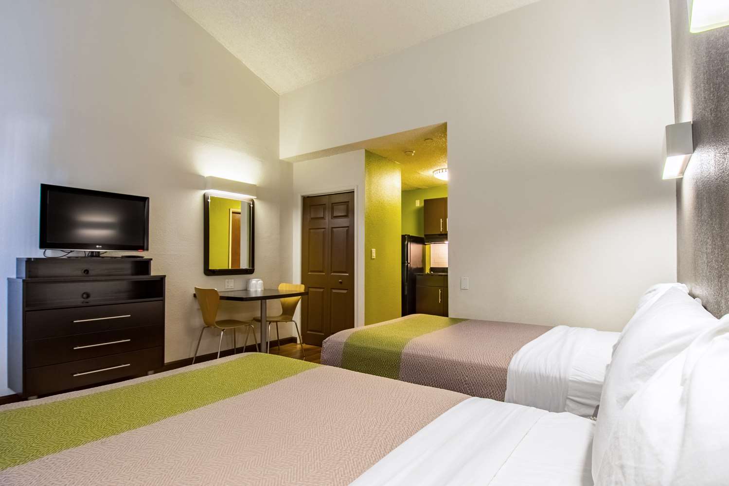 Studio 6 Extended Stay Hotel Cypress, CA See Discounts
