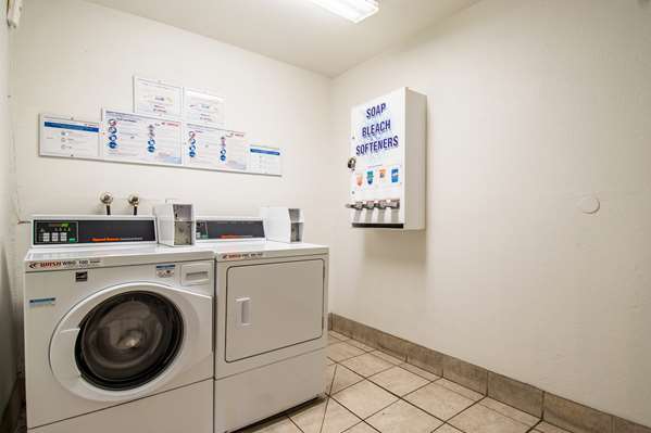  - Studio 6 Extended Stay Hotel Cypress